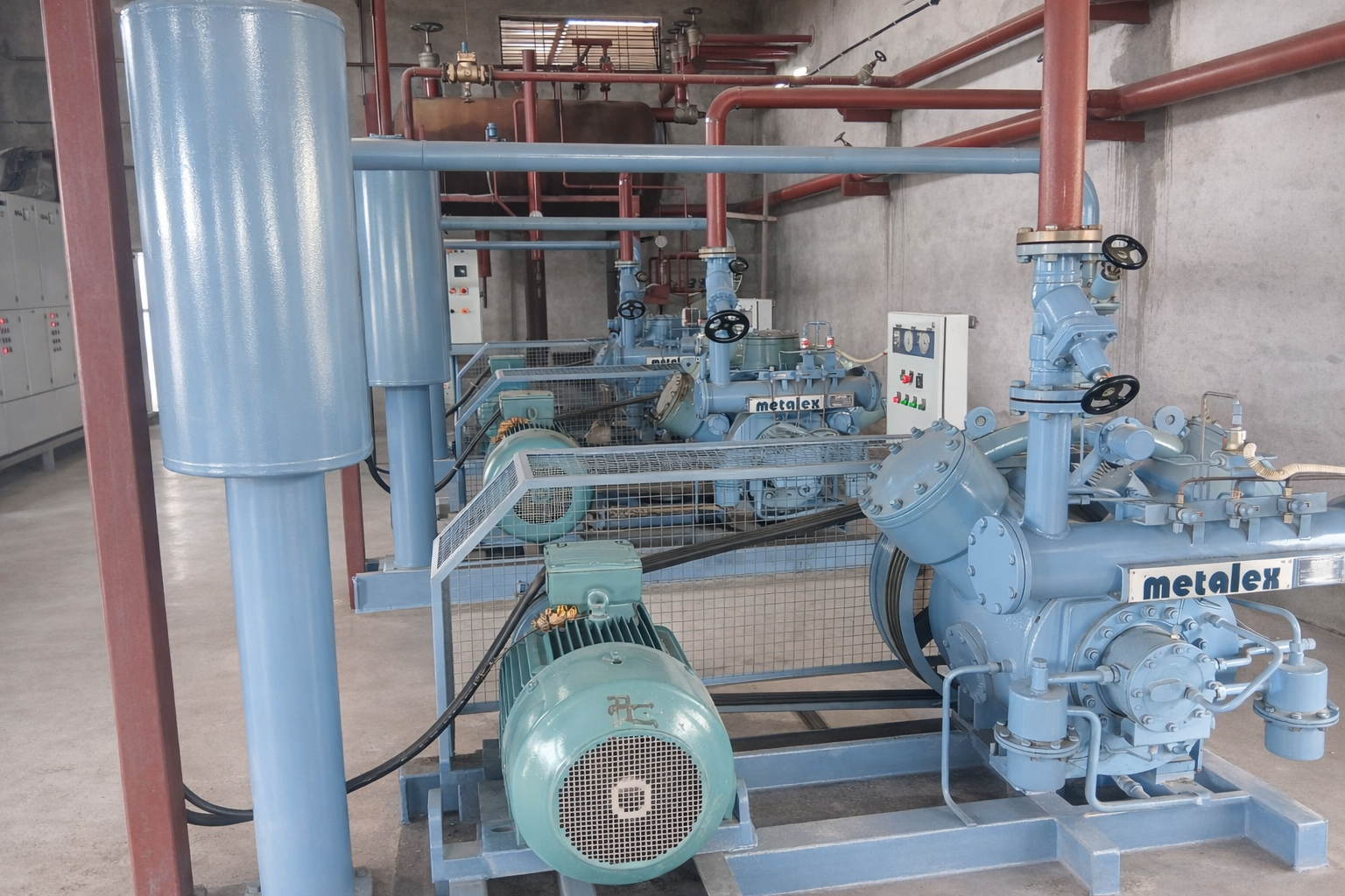 Metalex industrial piston compressor